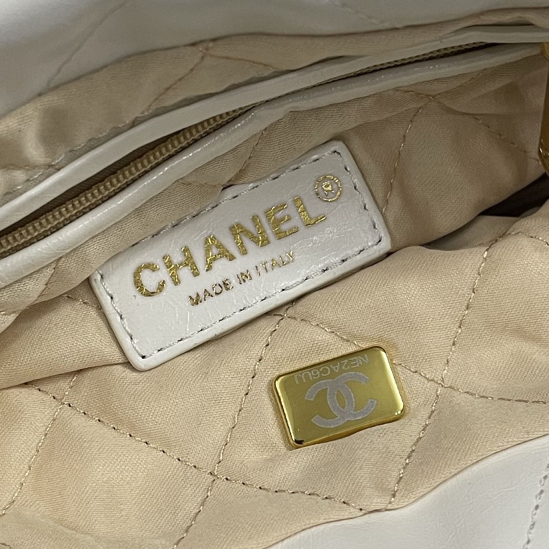 Ch**el hobo 22 bags